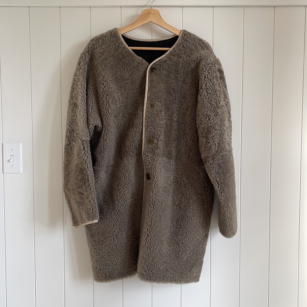 Cozy Oversized Sherpa Jacket with Cream Circle - Women's Leather Jackets - Picture 2 of 11